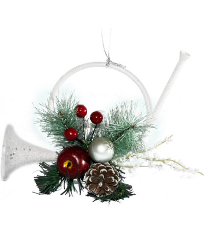 Trompetă (goarnă) decorativă albă cu aranjament de iarnă – decorațiune Crăciun